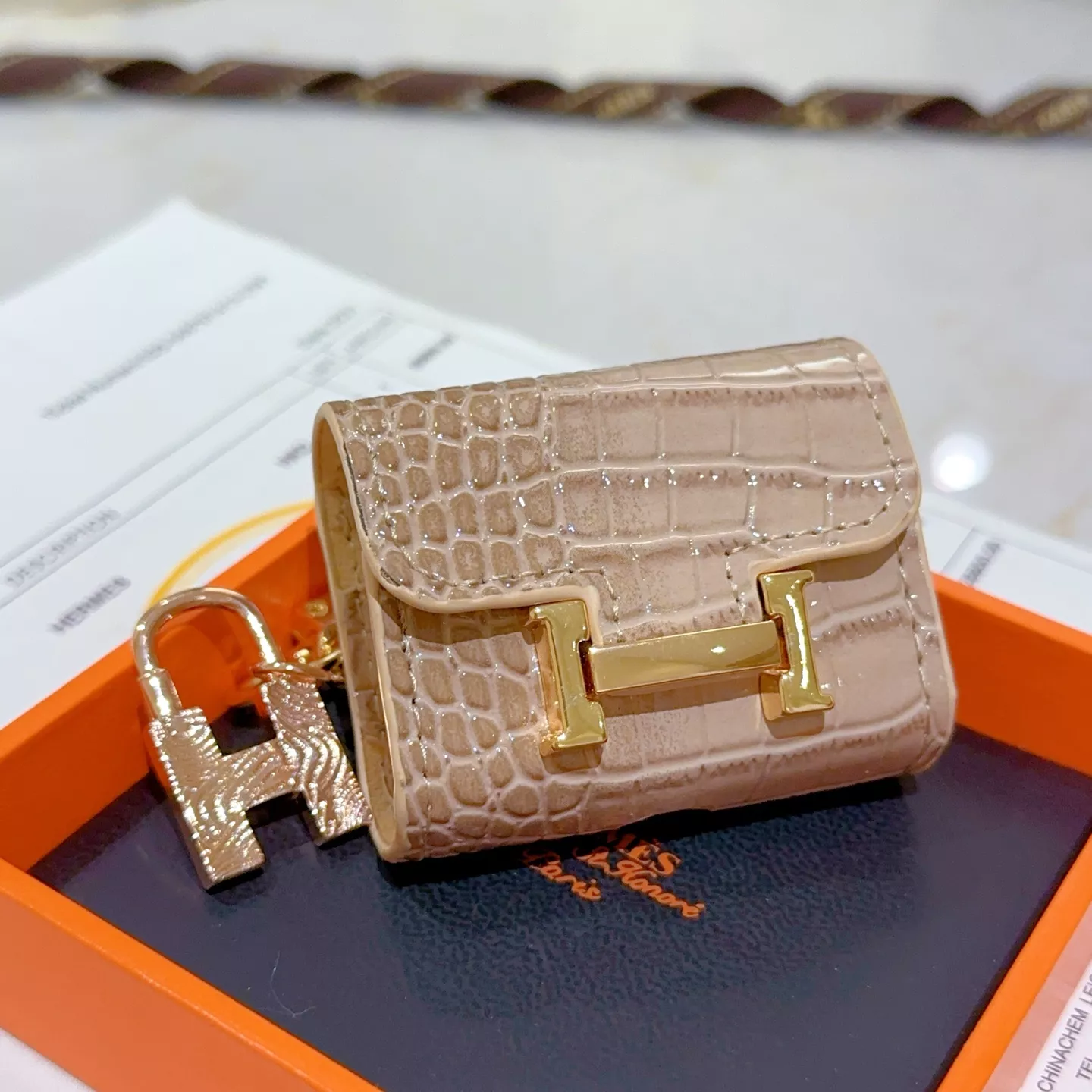 Hermes Key Holder And Bag Buckle SportInspired 9290