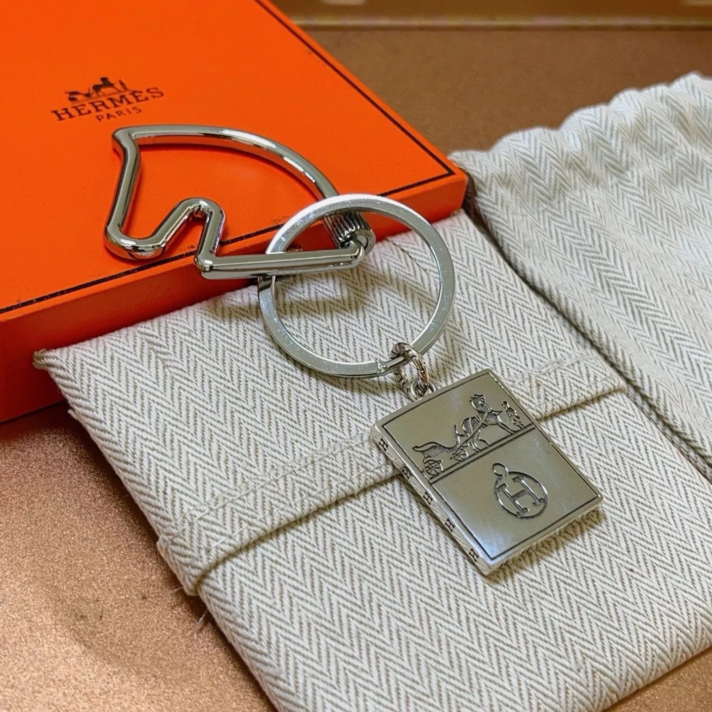 Hermes Key Holder And Bag Buckle Trendsetting 7321