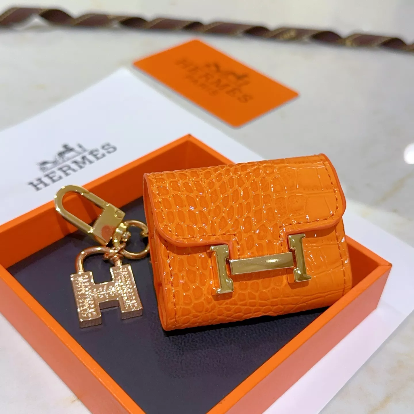 Hermes Key Holder And Bag Buckle UrbanStyle 3676
