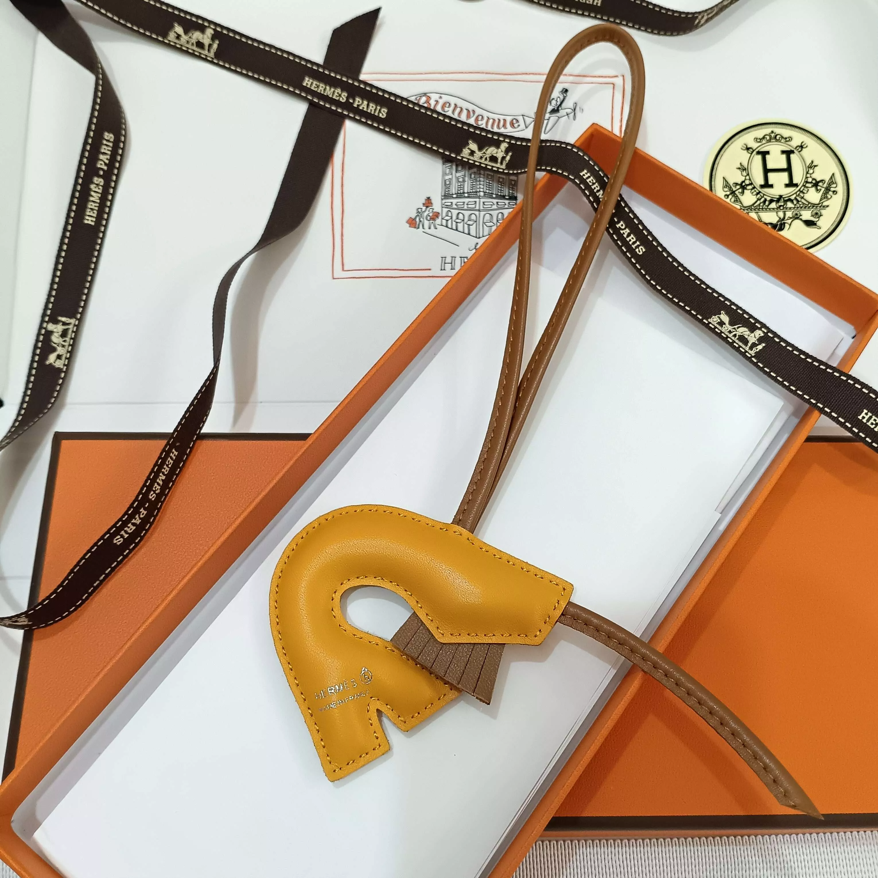 Hermes Key Holder And Bag Buckle UrbanStyle 5185