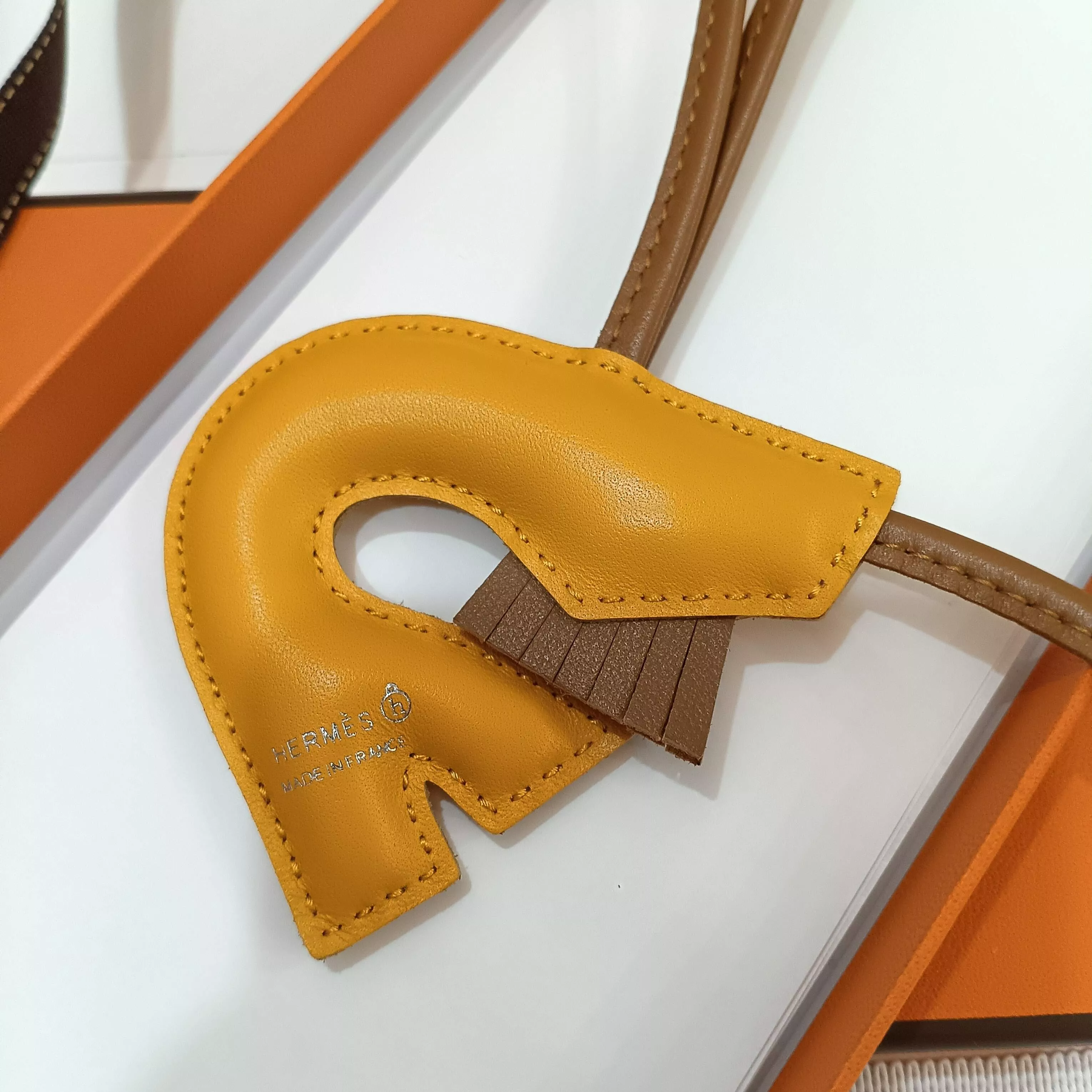 Hermes Key Holder And Bag Buckle UrbanStyle 5185
