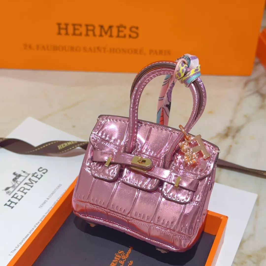 Hermes Key Holder And Bag Buckle Vibrant 6007