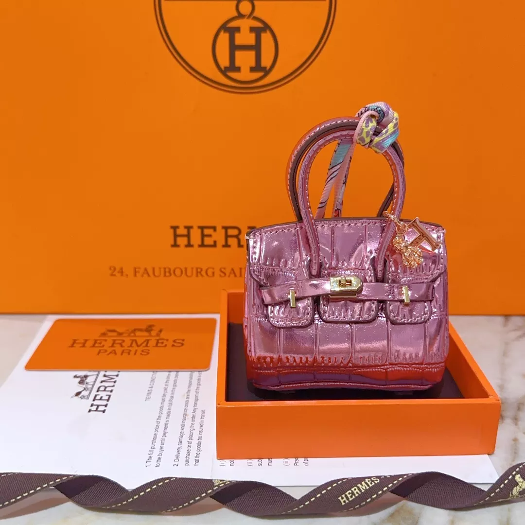 Hermes Key Holder And Bag Buckle Vibrant 6007