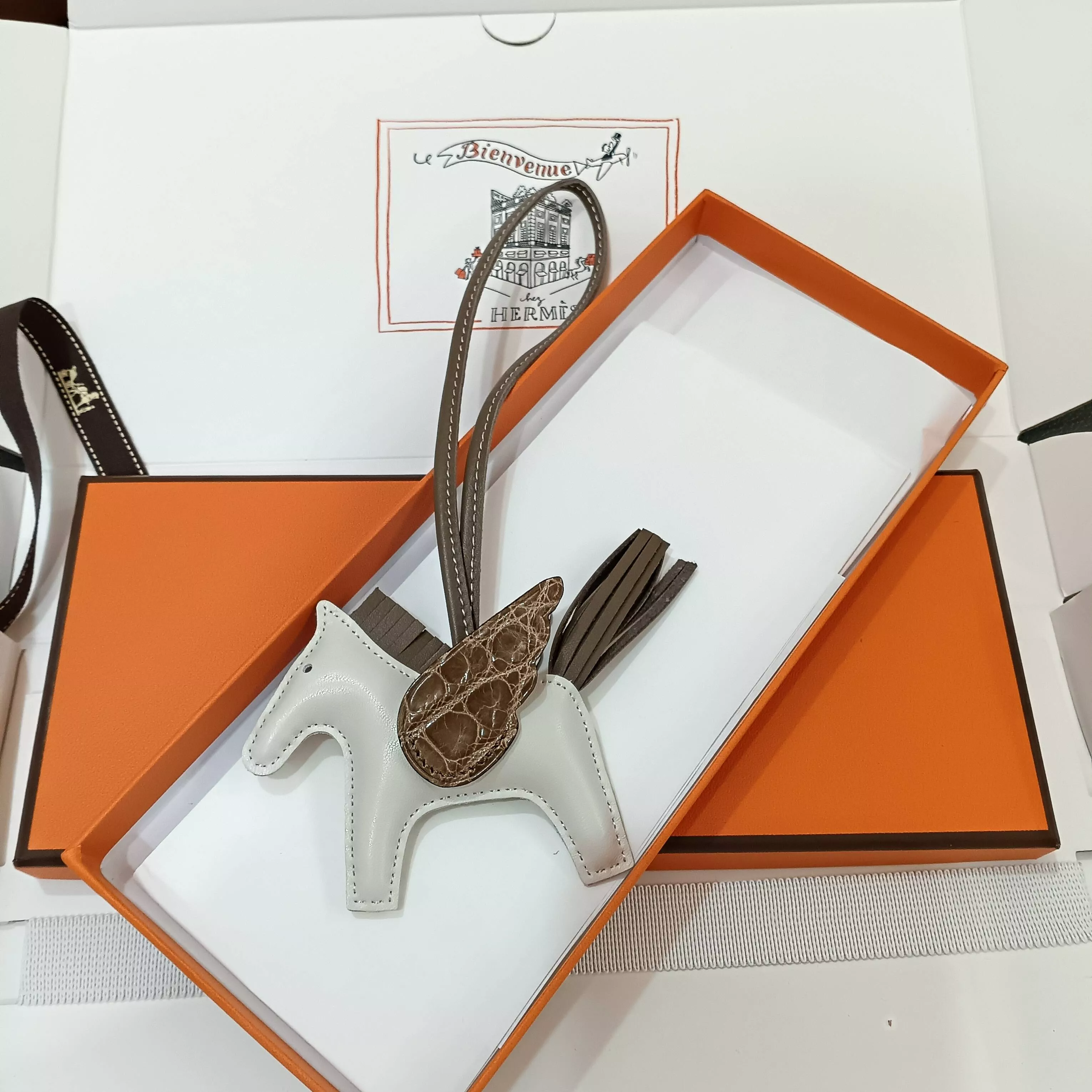 Hermes Key Holder And Bag Buckle WellDesigned 4180