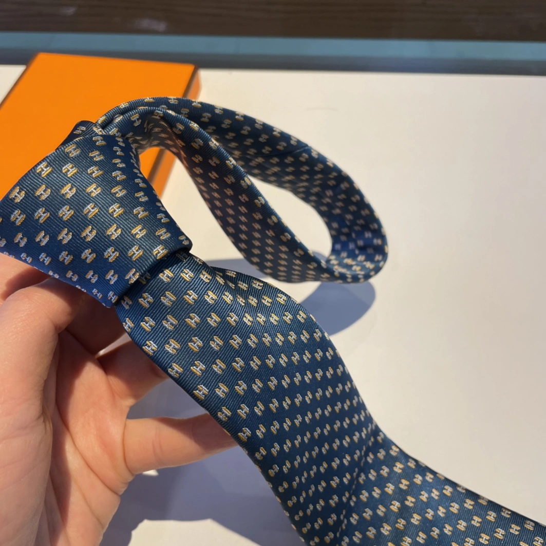 Hermes Necktie For Men Compact 962