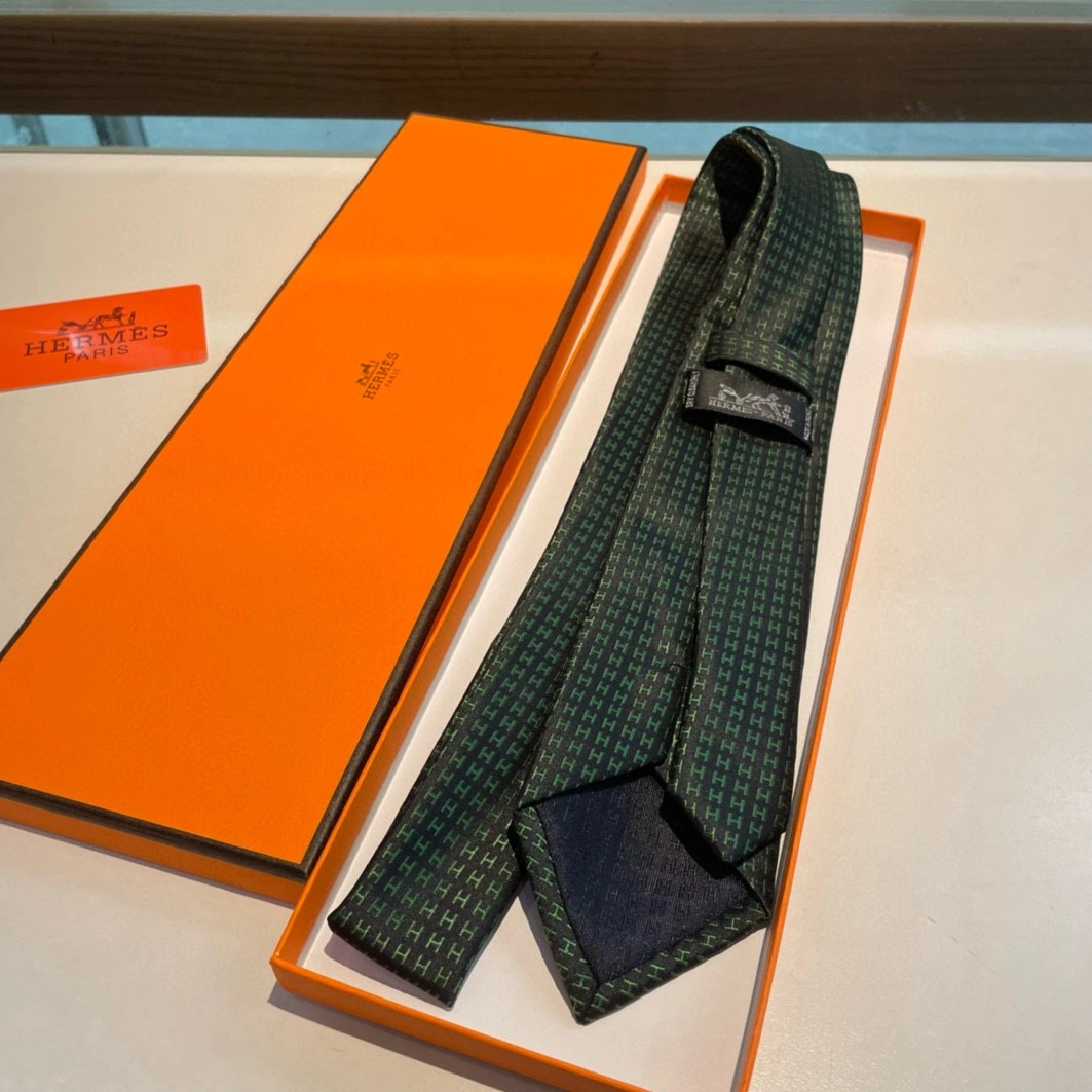 Hermes Necktie For Men Flexible 4897