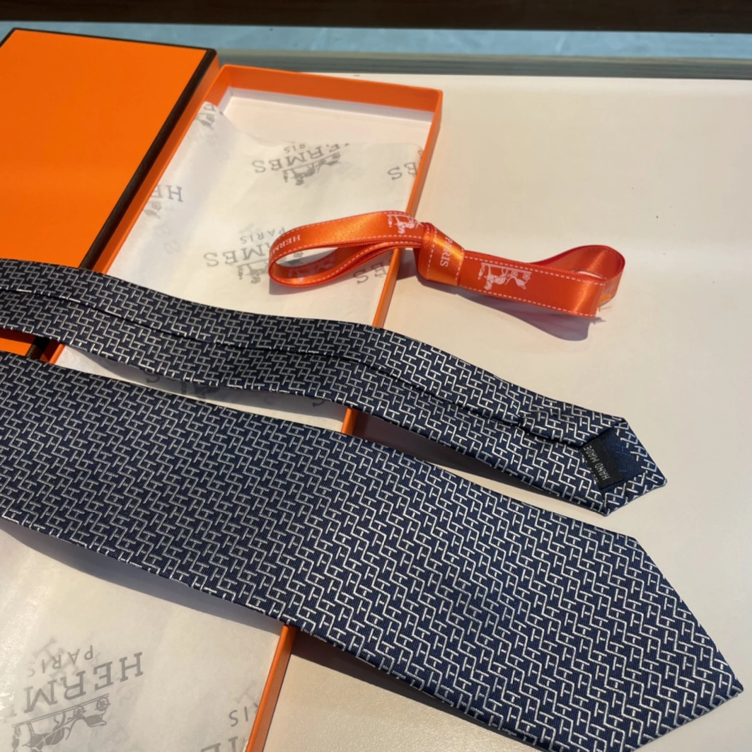 Hermes Necktie For Men Functional 8552