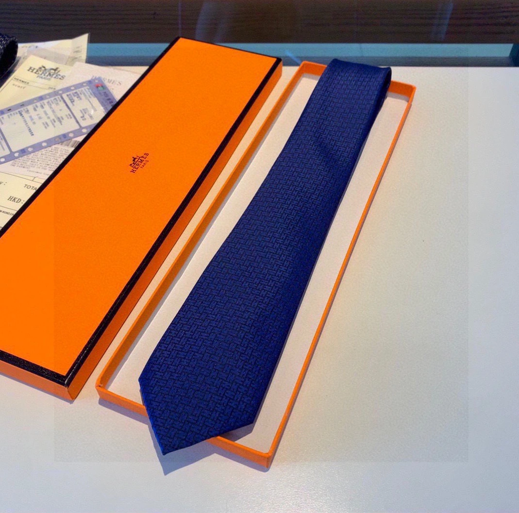 Hermes Necktie For Men Practical 4303