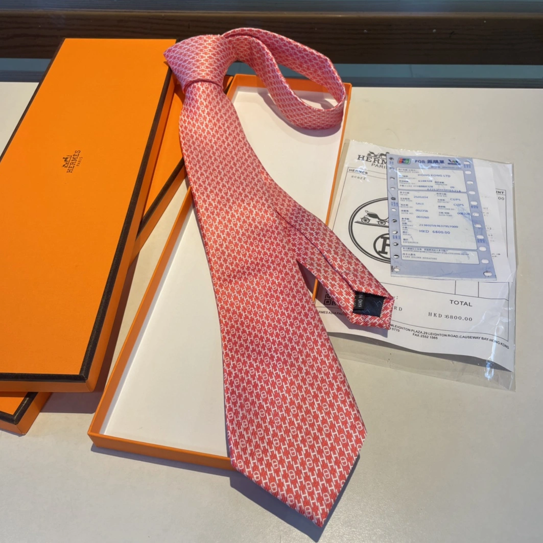 Hermes Necktie For Men Sleek 9620