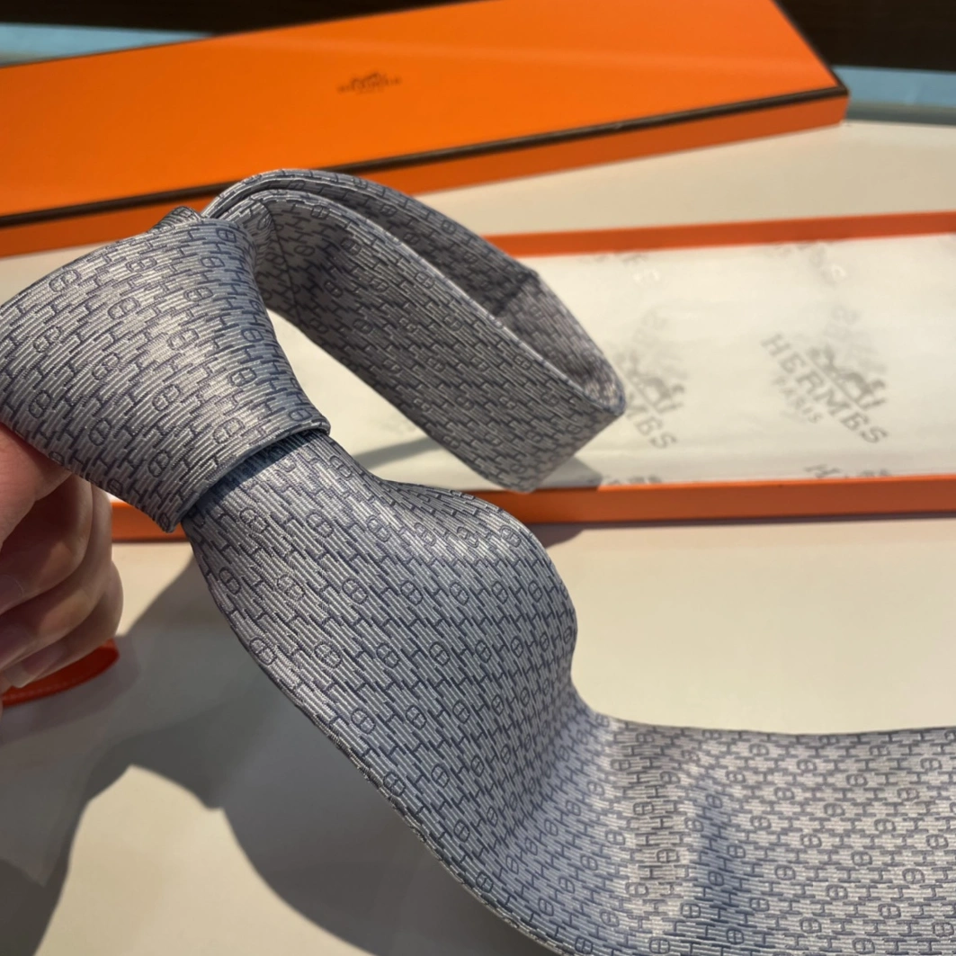 Hermes Necktie For Men Timeless 5771