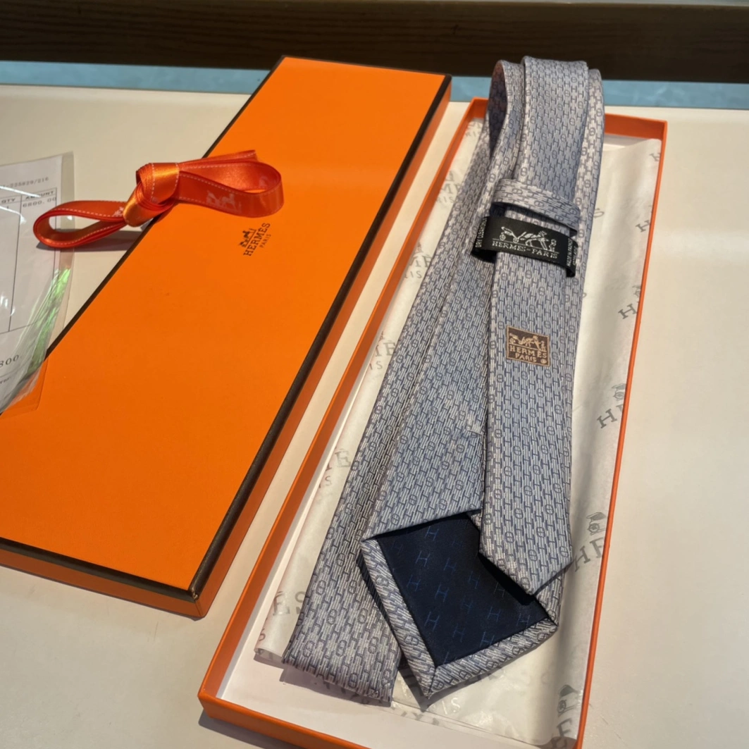 Hermes Necktie For Men Timeless 5771