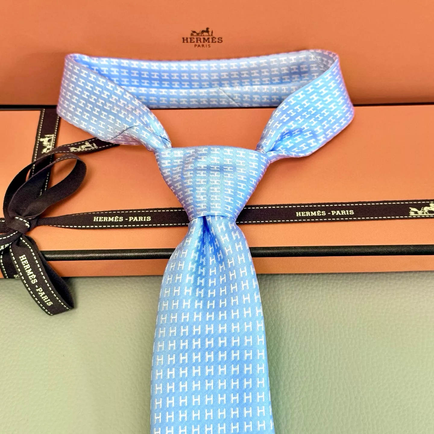Hermes Necktie Modern 2656