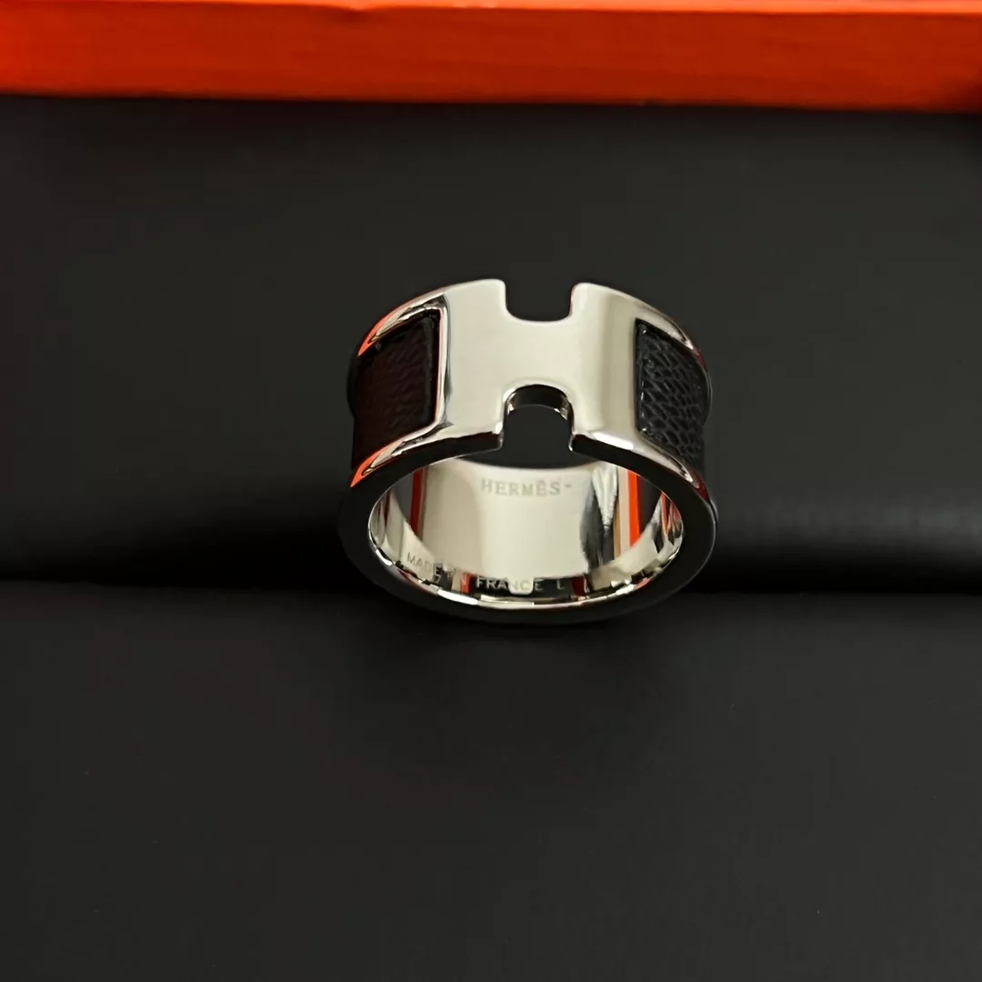 Hermes Rings Compact 5914