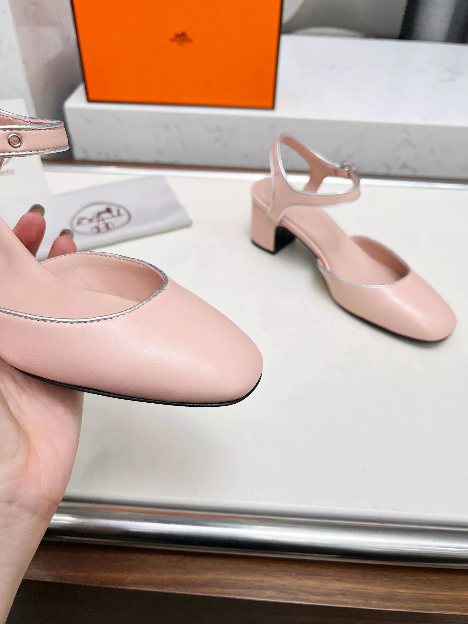 Hermes Sandal For Women Lightweight 729