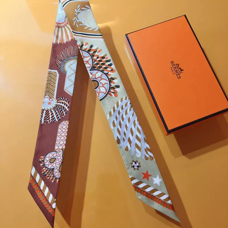 Hermes Silk Scarf Compact 6537