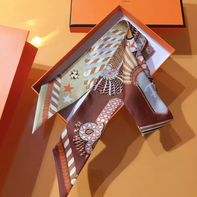 Hermes Silk Scarf Compact 6537