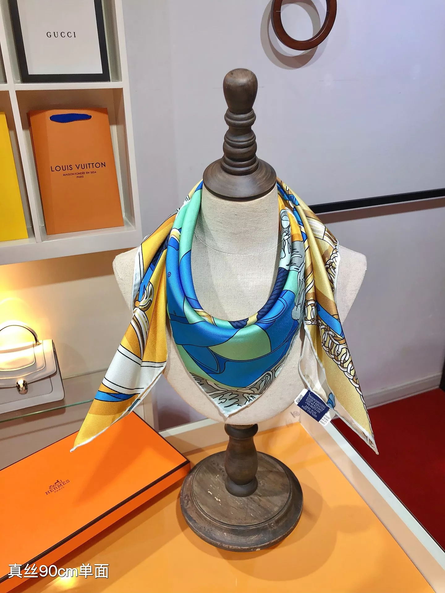 Hermes Silk Square For Women Lightweight 1714