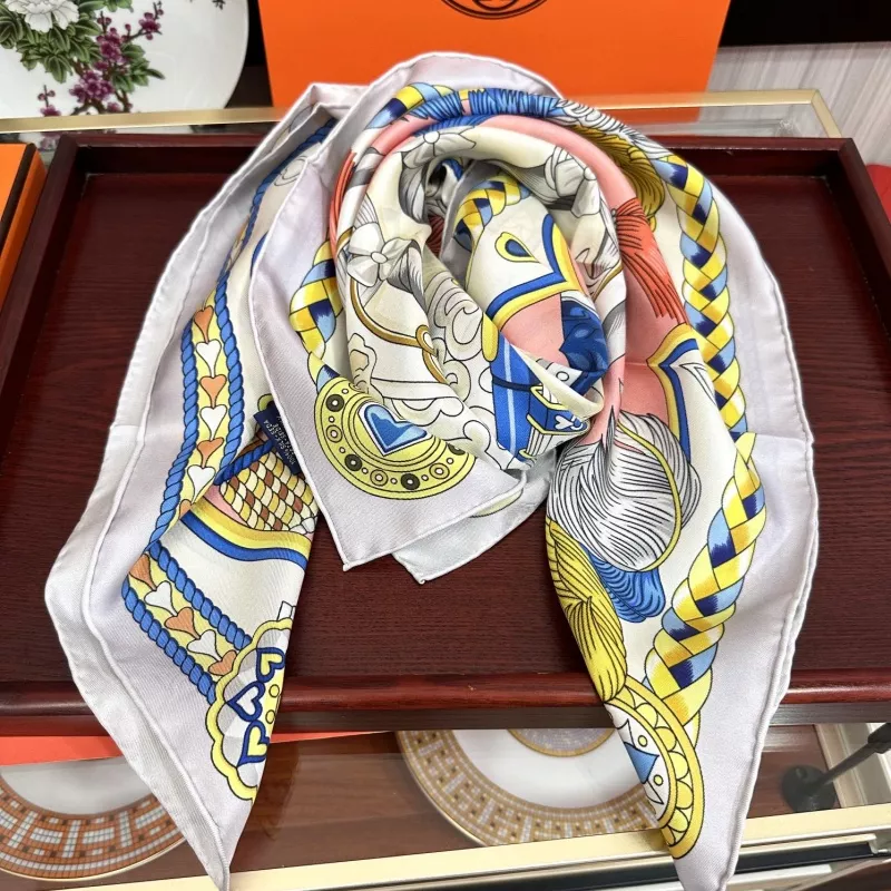 Hermes Silk Squares EasyMatch 2537