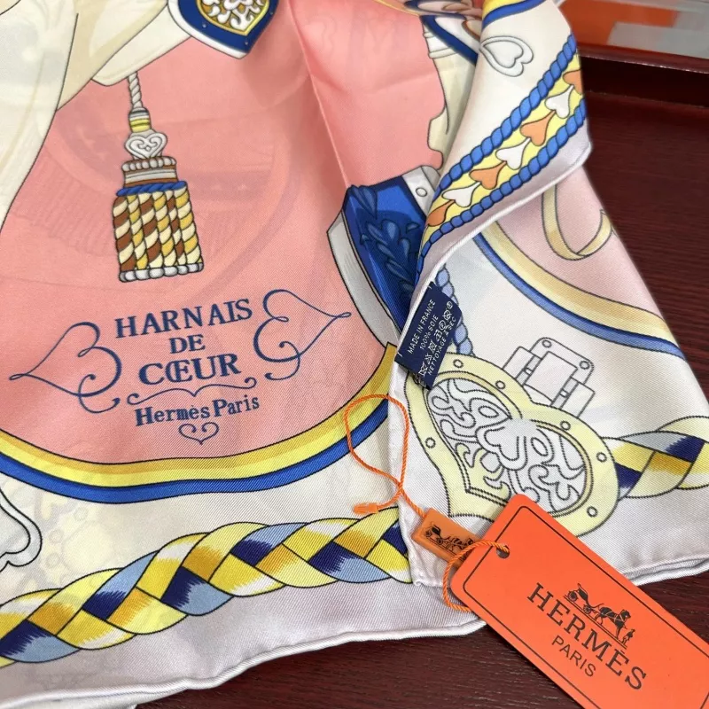 Hermes Silk Squares EasyMatch 2537