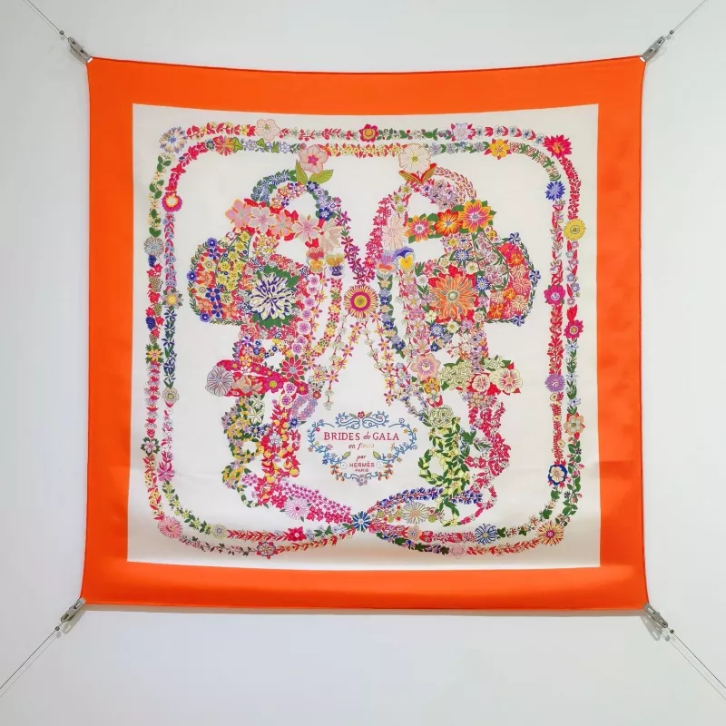 Hermes Silk Squares EasyMatch 554