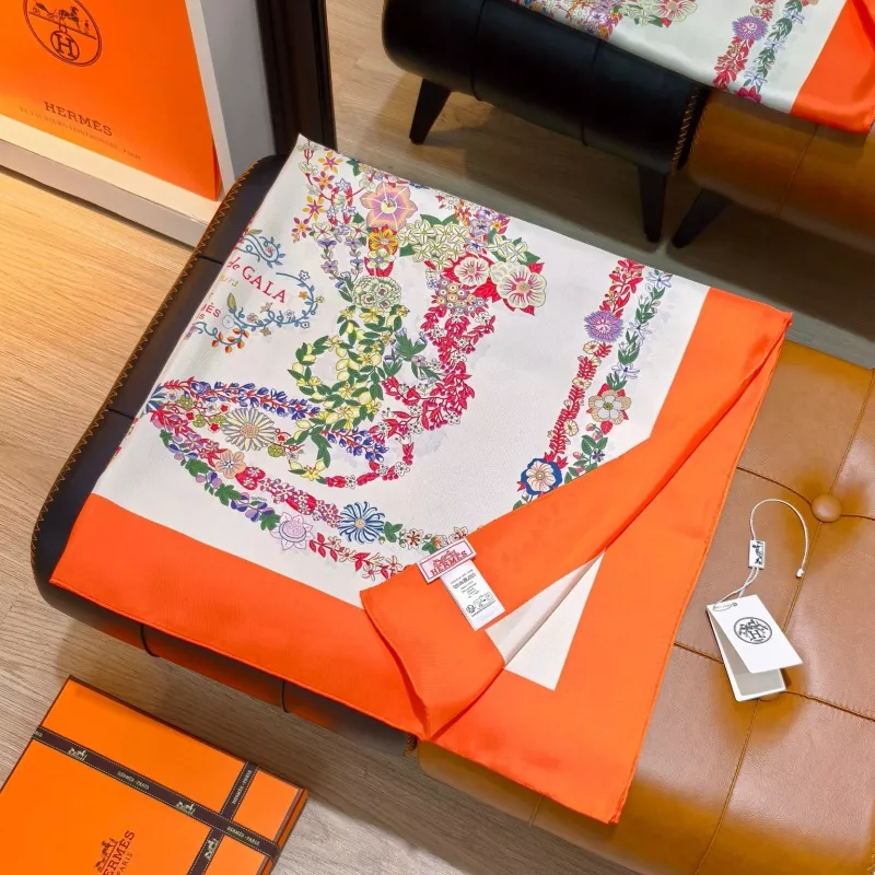Hermes Silk Squares EasyMatch 554