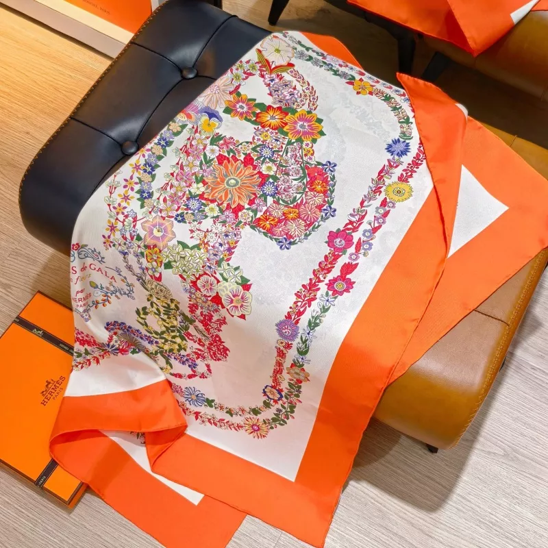 Hermes Silk Squares EasyMatch 554