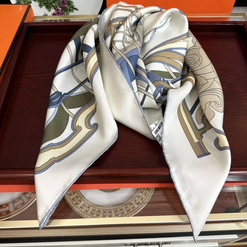 Hermes Silk Squares Popular 8222