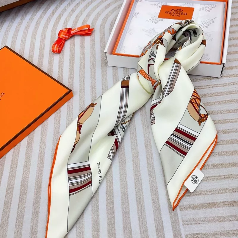 Hermes Silk Squares Unique 913