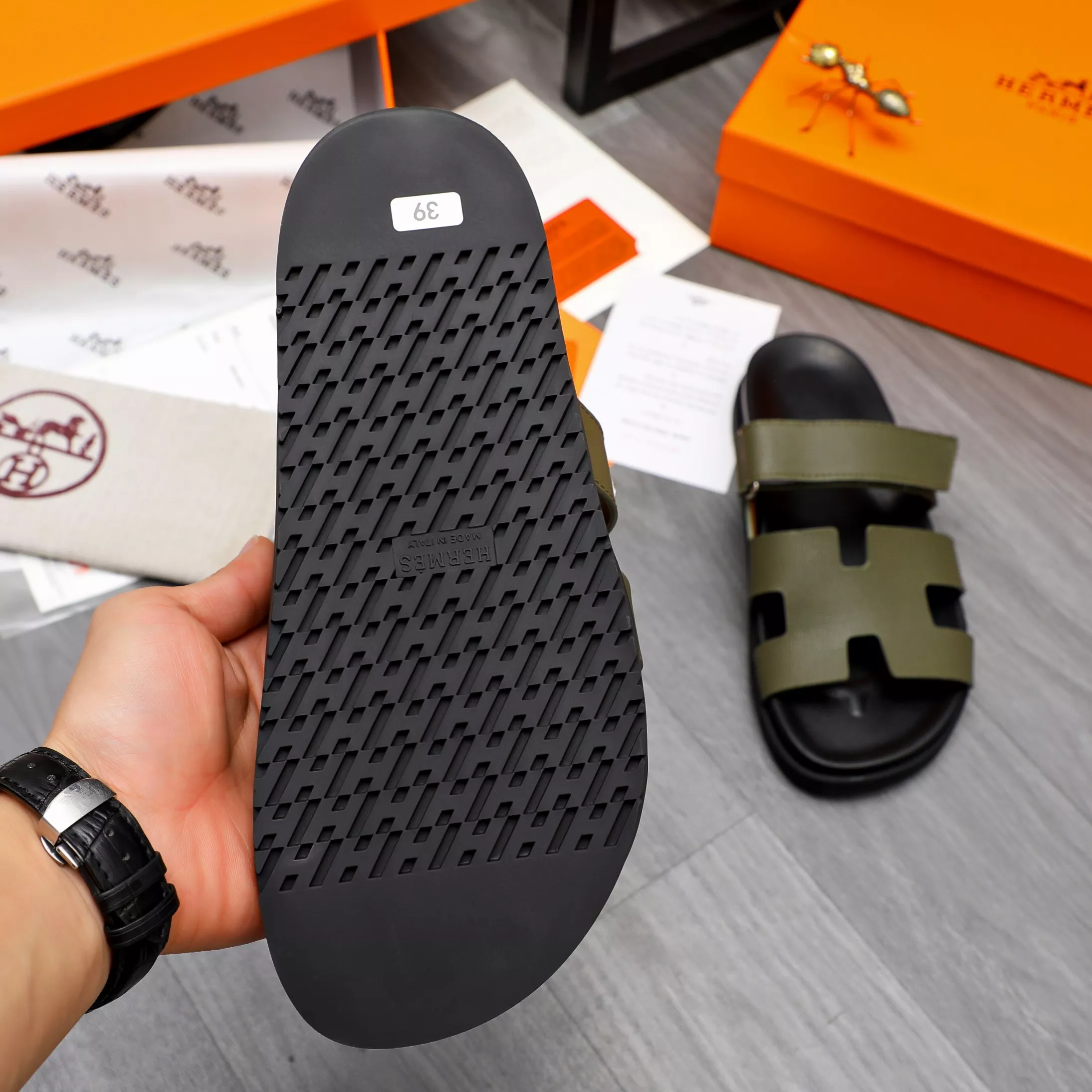 Hermes Slippers For Men AllSeason 9995