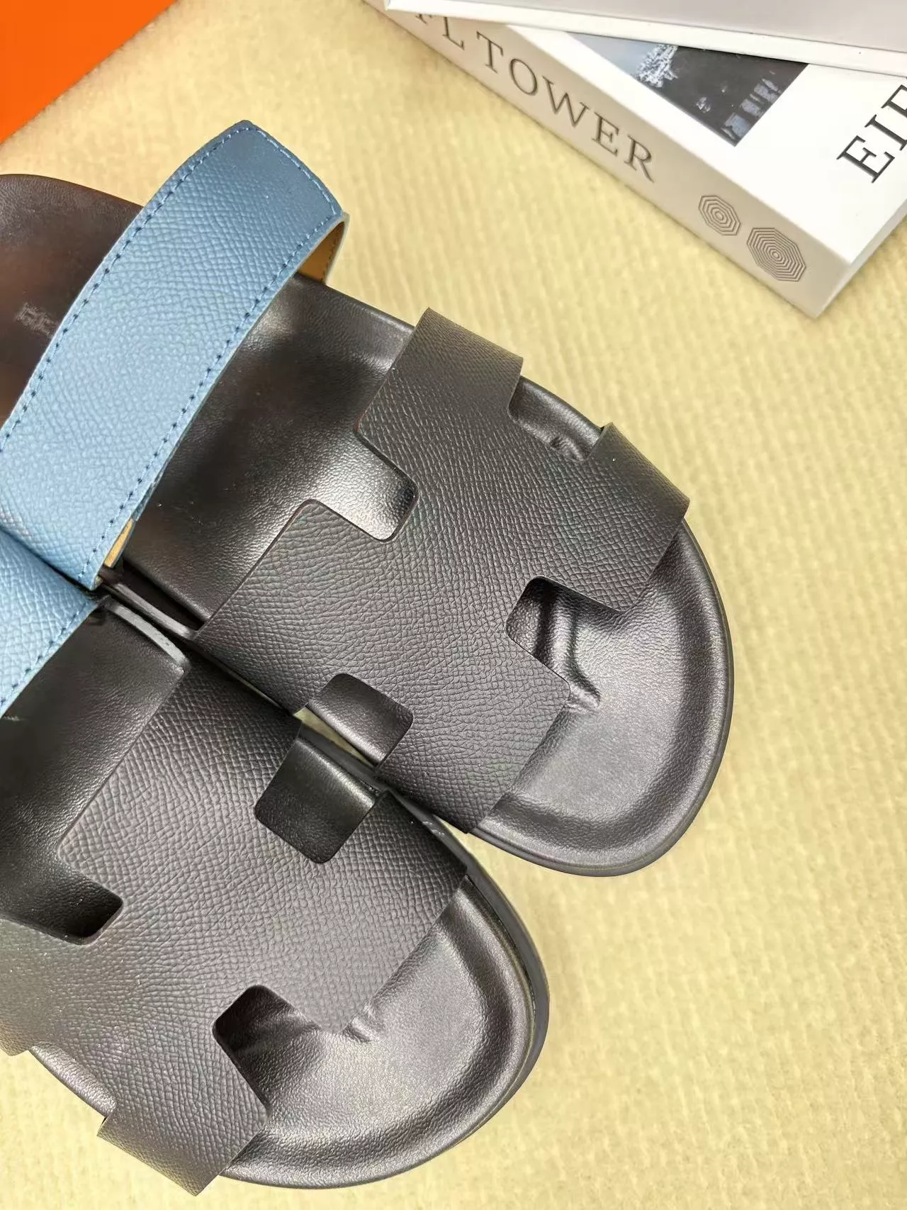 Hermes Slippers For Men Bold 3947