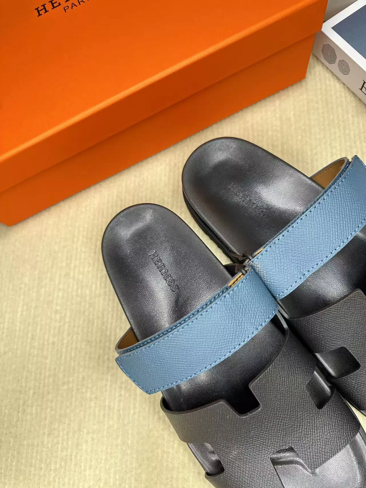 Hermes Slippers For Men Bold 3947