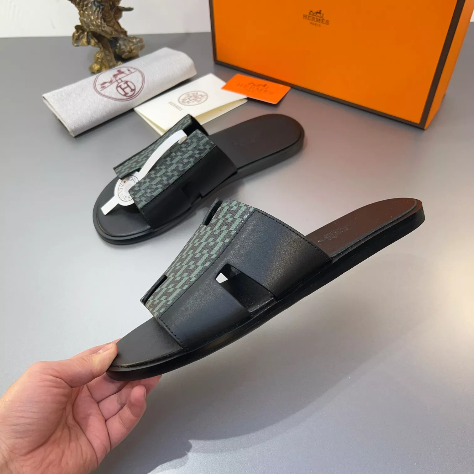 Hermes Slippers For Men Cozy 8070