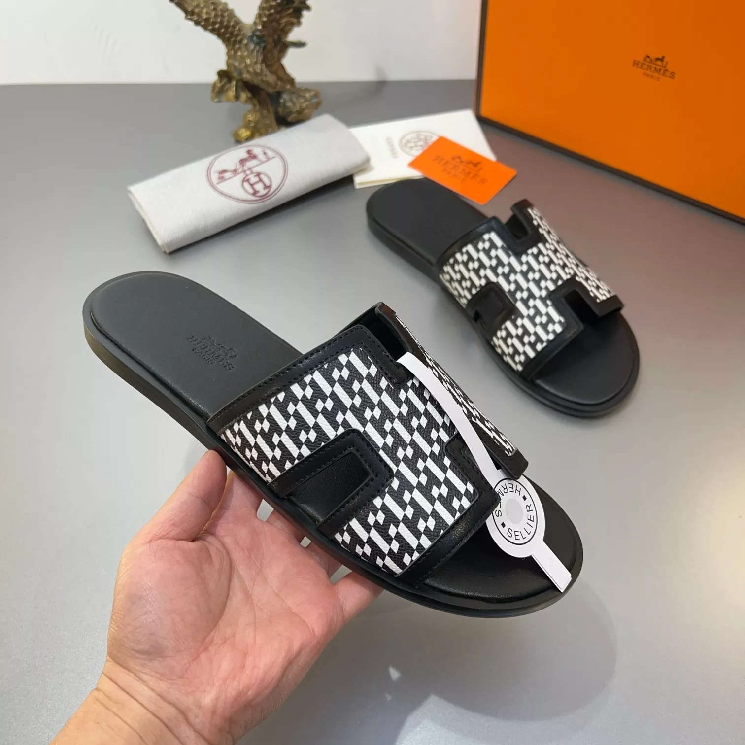 Hermes Slippers For Men Cozy 8851