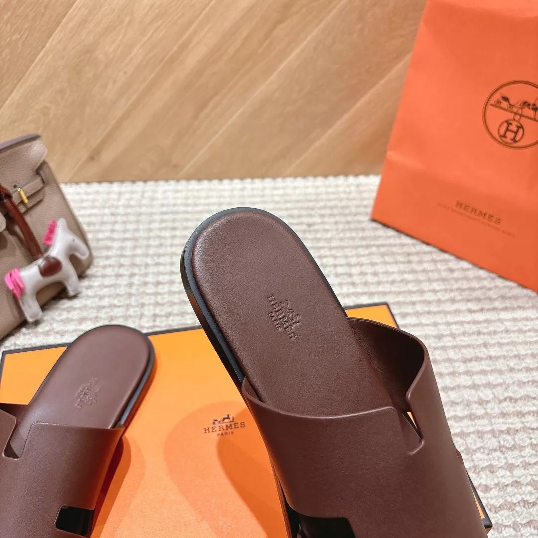 Hermes Slippers For Men Durable 9118