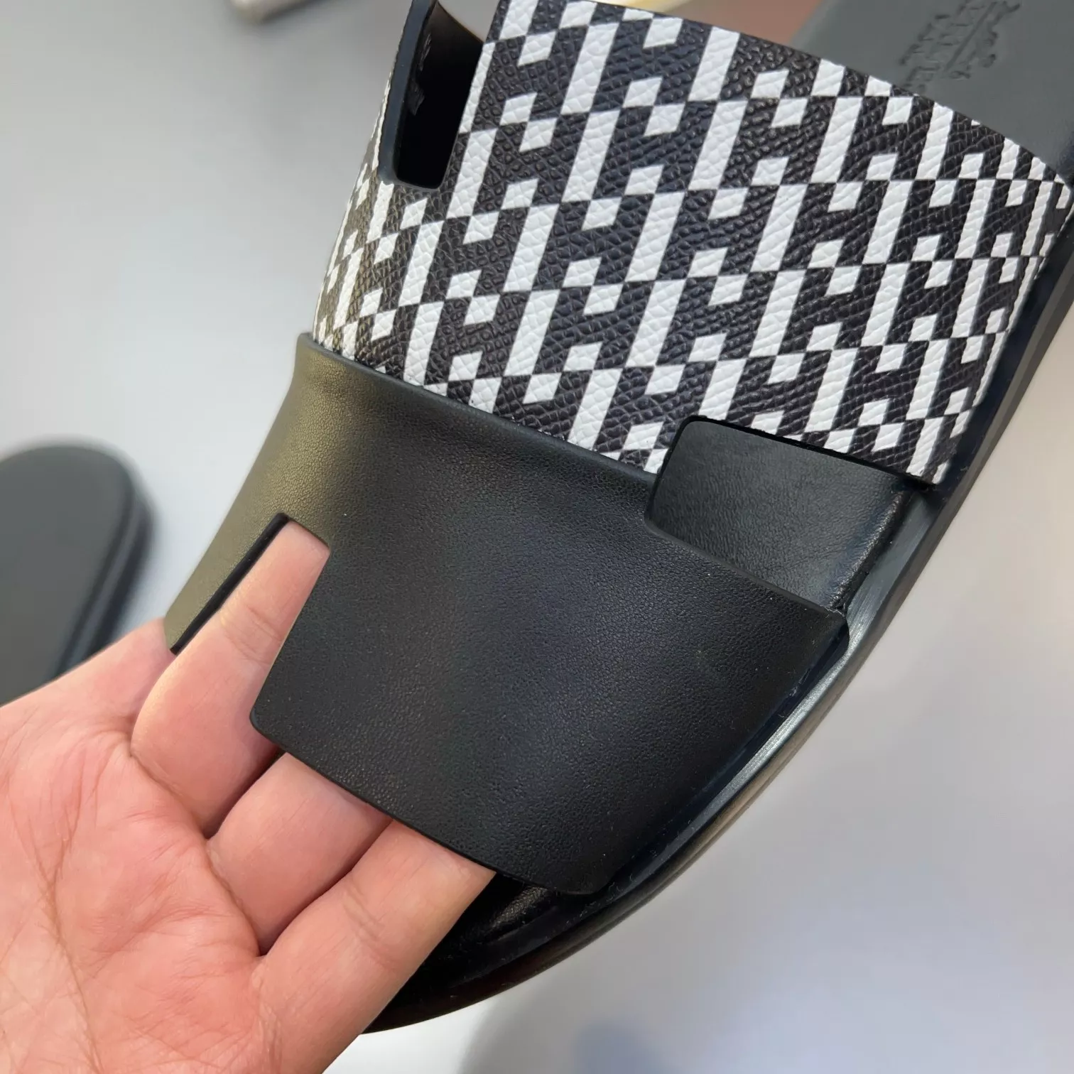 Hermes Slippers For Men Efficient 8618