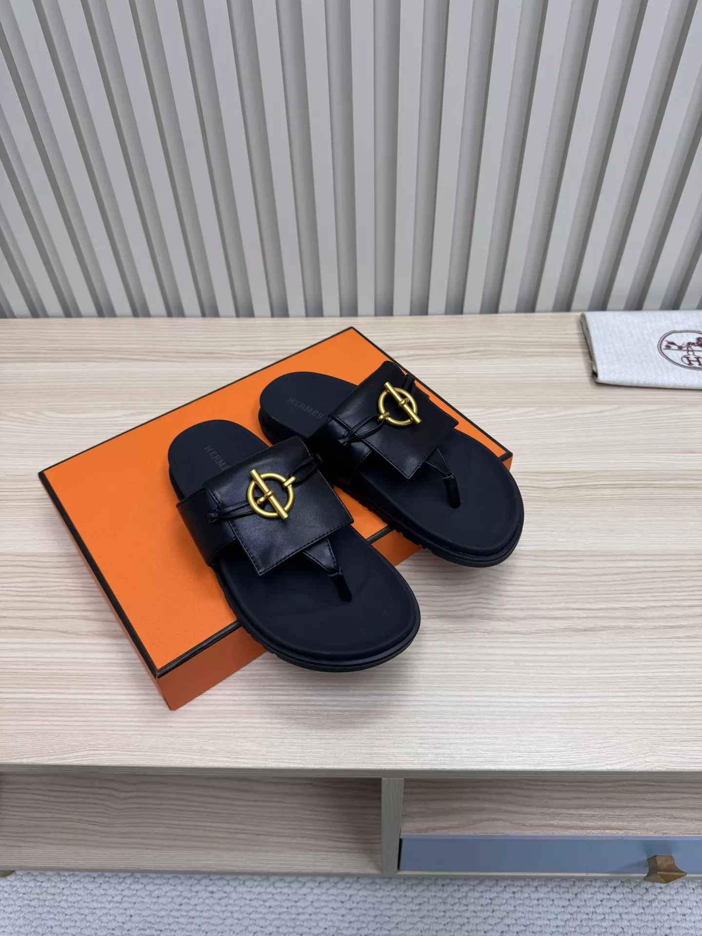 Hermes Slippers For Men Elegant 3244