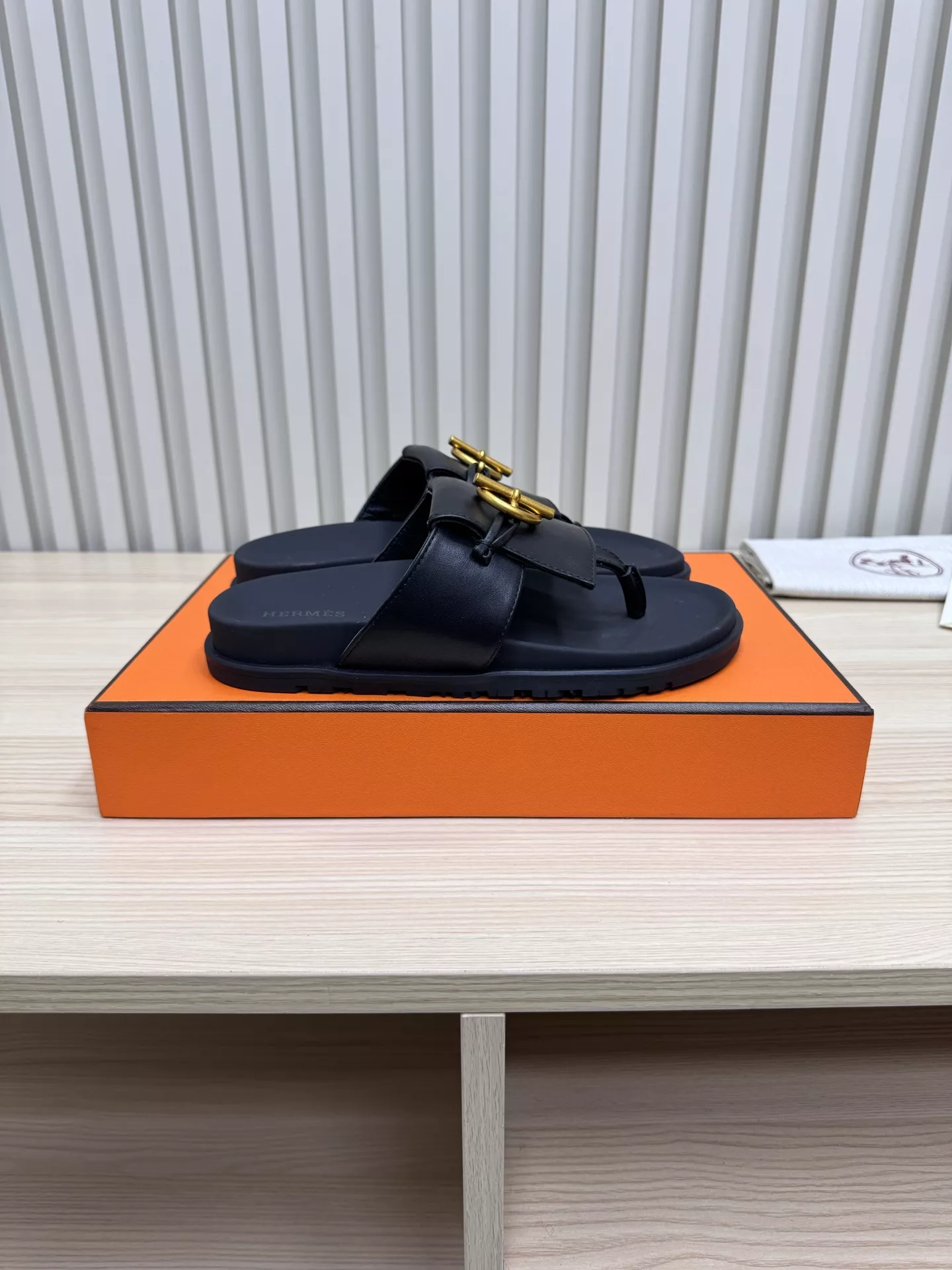 Hermes Slippers For Men Elegant 3244