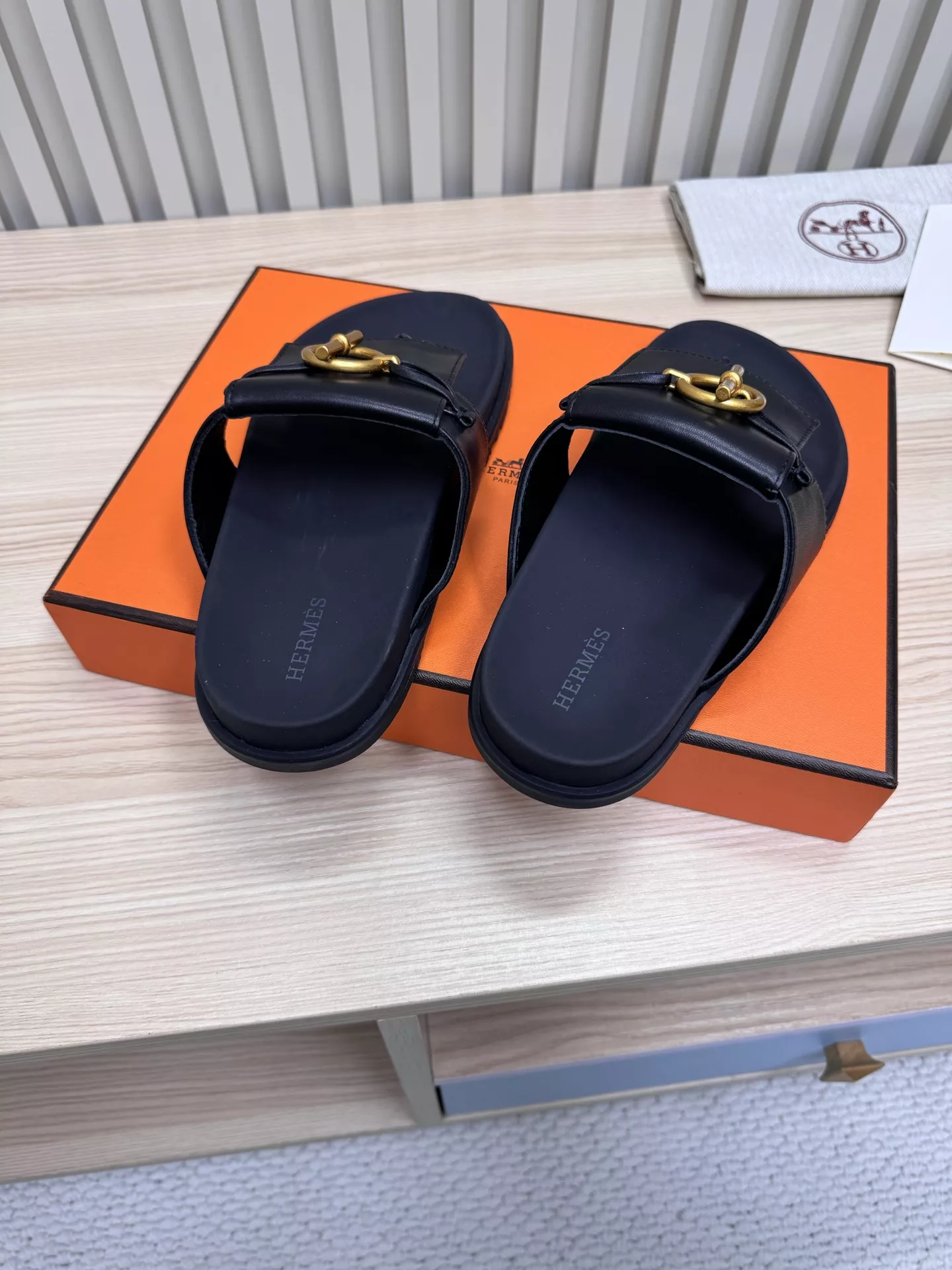 Hermes Slippers For Men Elegant 3244