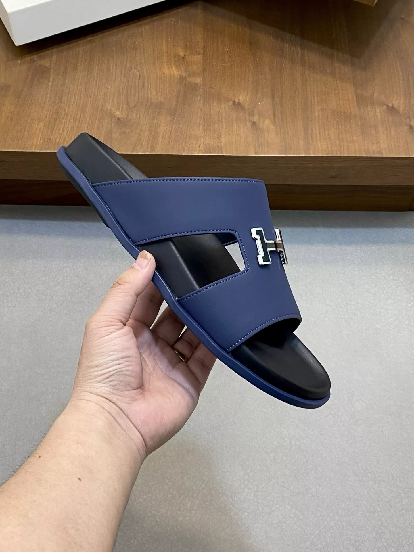 Hermes Slippers For Men Elegant 7200