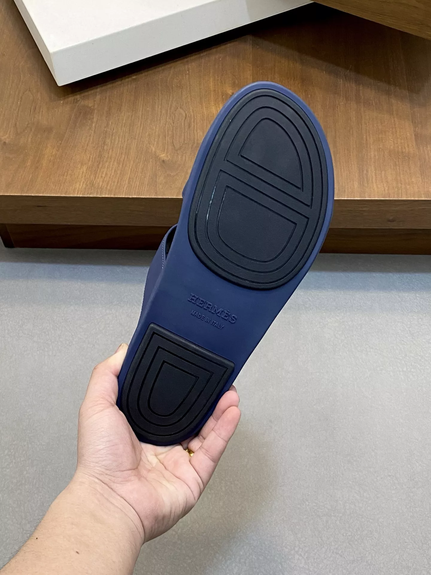 Hermes Slippers For Men Elegant 7200