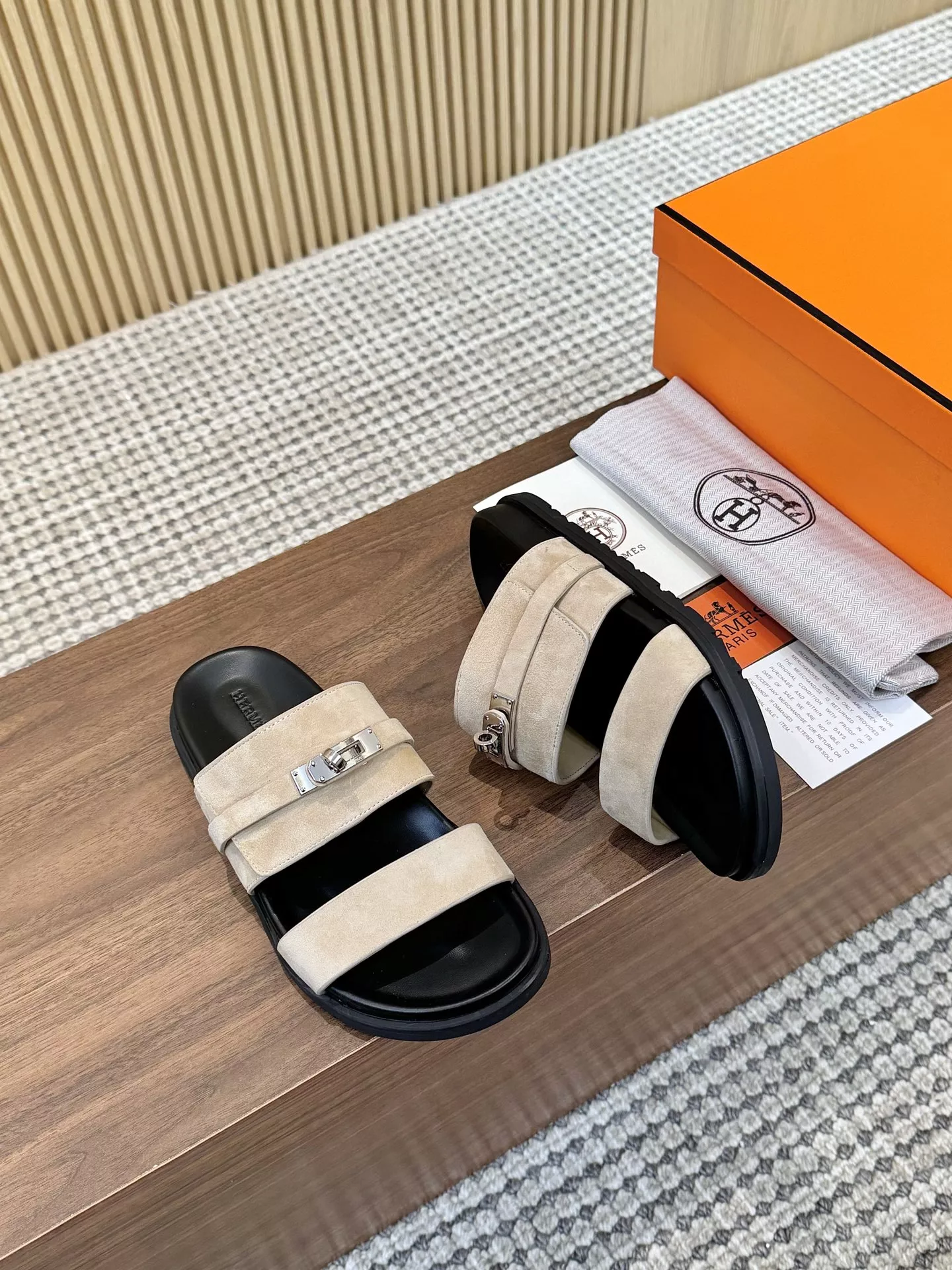 Hermes Slippers For Men Fashionable 1335