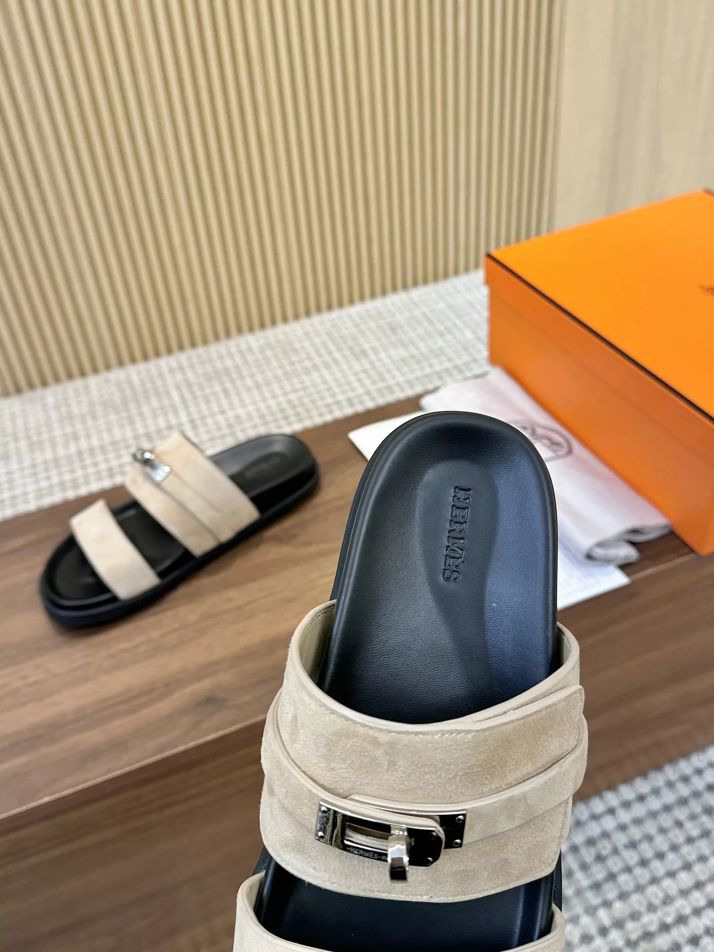 Hermes Slippers For Men Fashionable 1335
