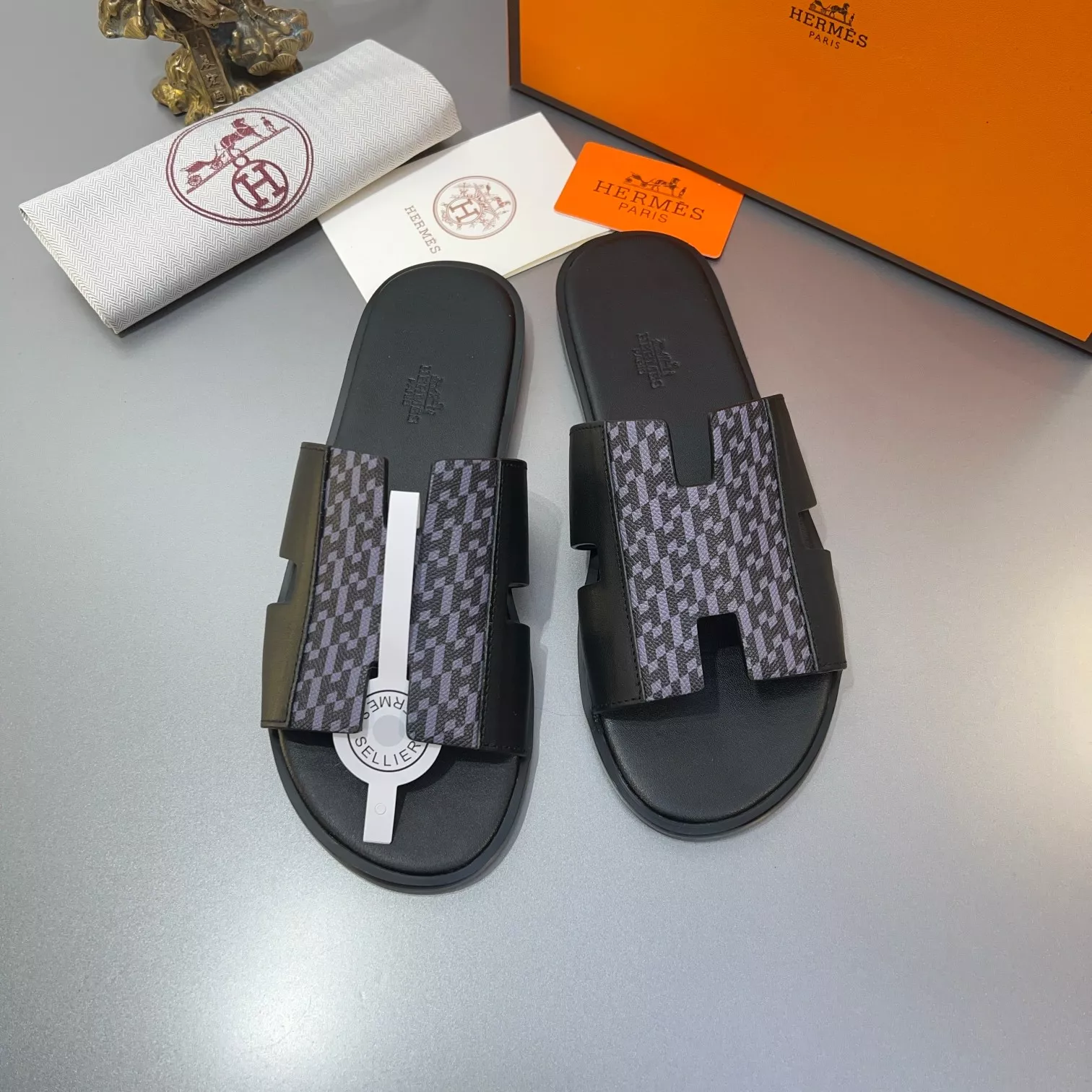 Hermes Slippers For Men Functional 3785