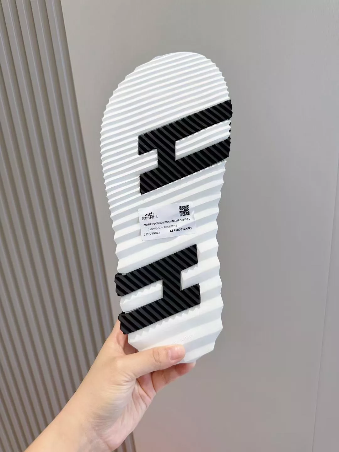 Hermes Slippers For Men Functional 3923