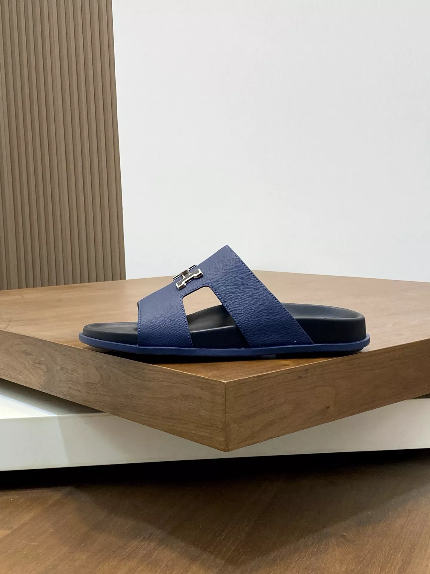Hermes Slippers For Men Functional 7438