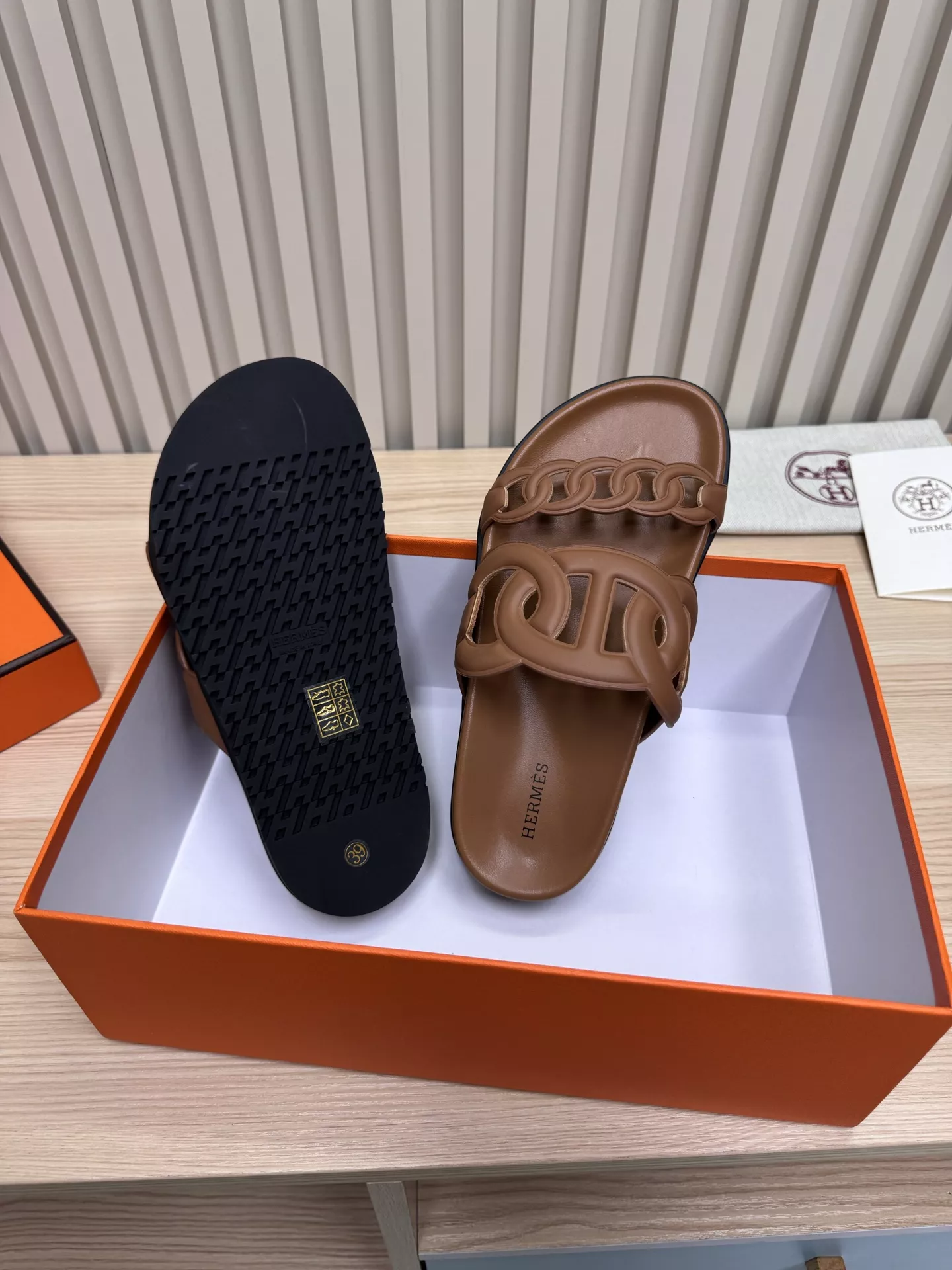 Hermes Slippers For Men Lightweight 8917