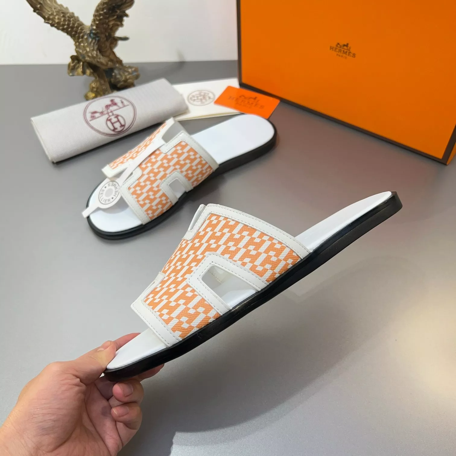 Hermes Slippers For Men Minimalist 390