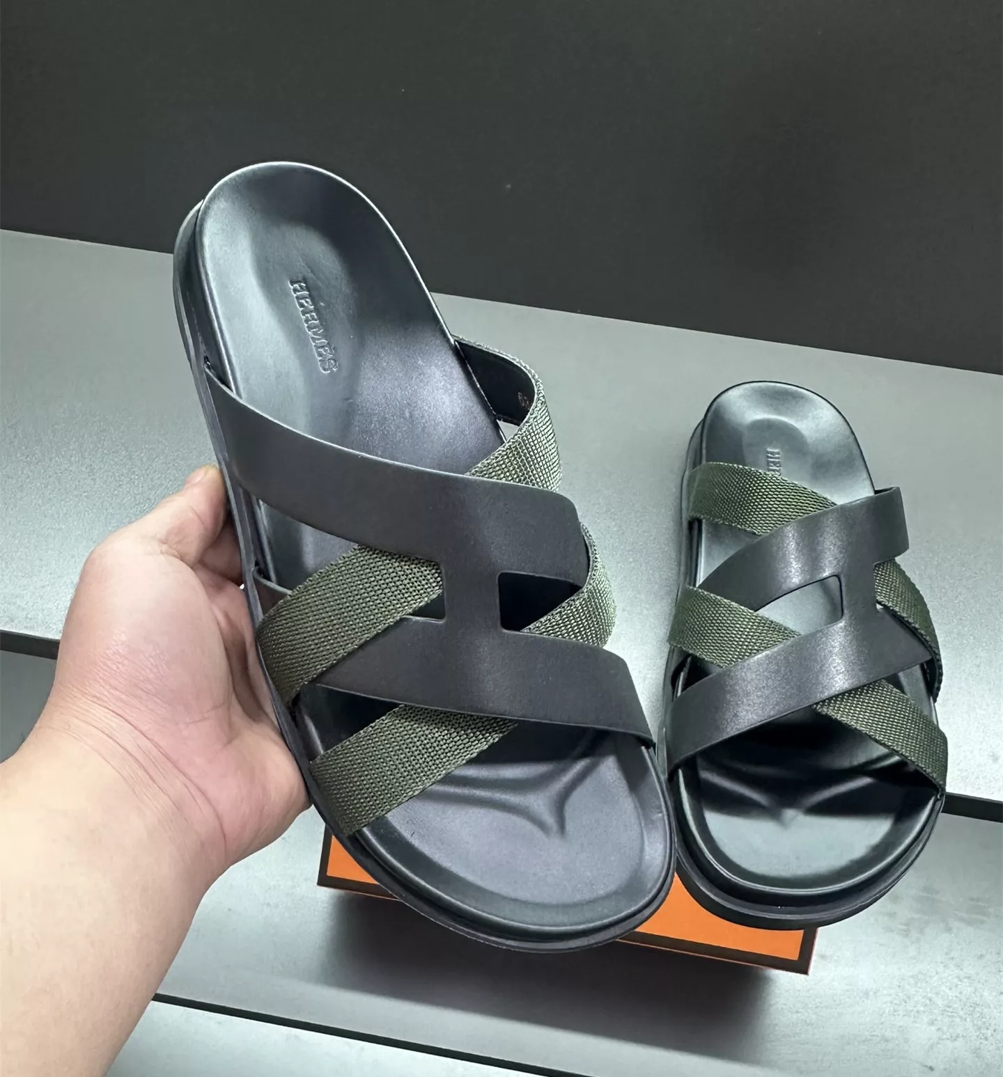 Hermes Slippers For Men Minimalist 8367