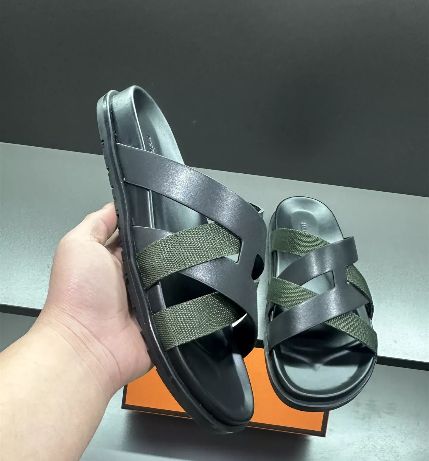 Hermes Slippers For Men Minimalist 8367