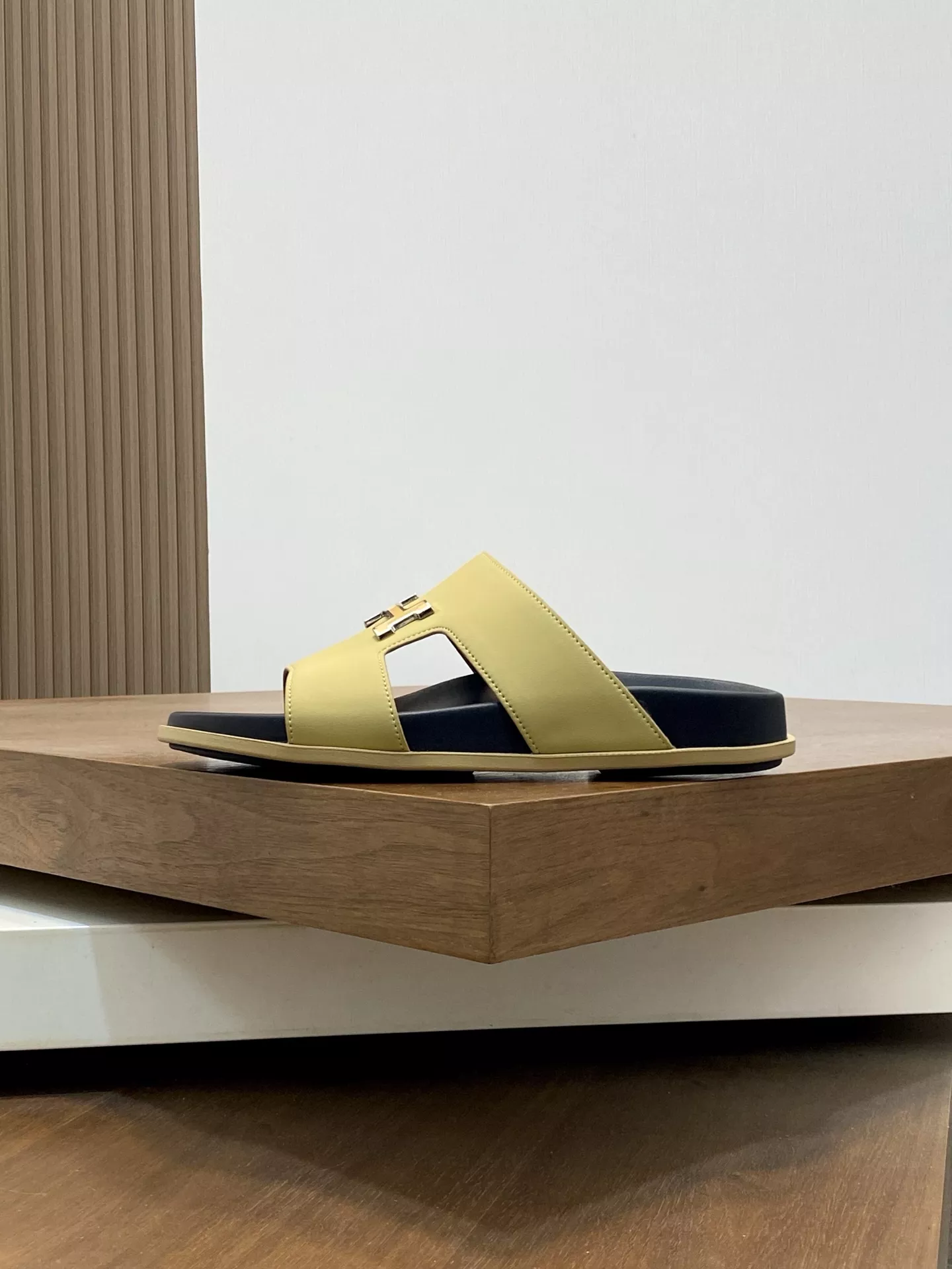 Hermes Slippers For Men Modern 7537